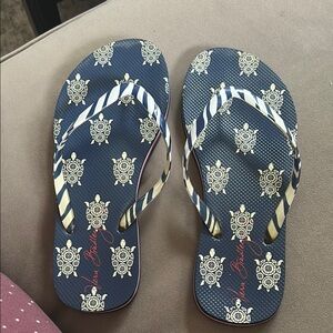 Vera Bradley Navy and Cream Sandals